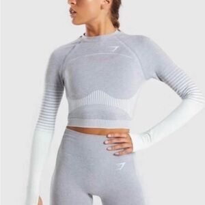 Gymshark Amplify Seamless Long Sleeve Crop Top-Light Grey Marl/Sea Green. Size S